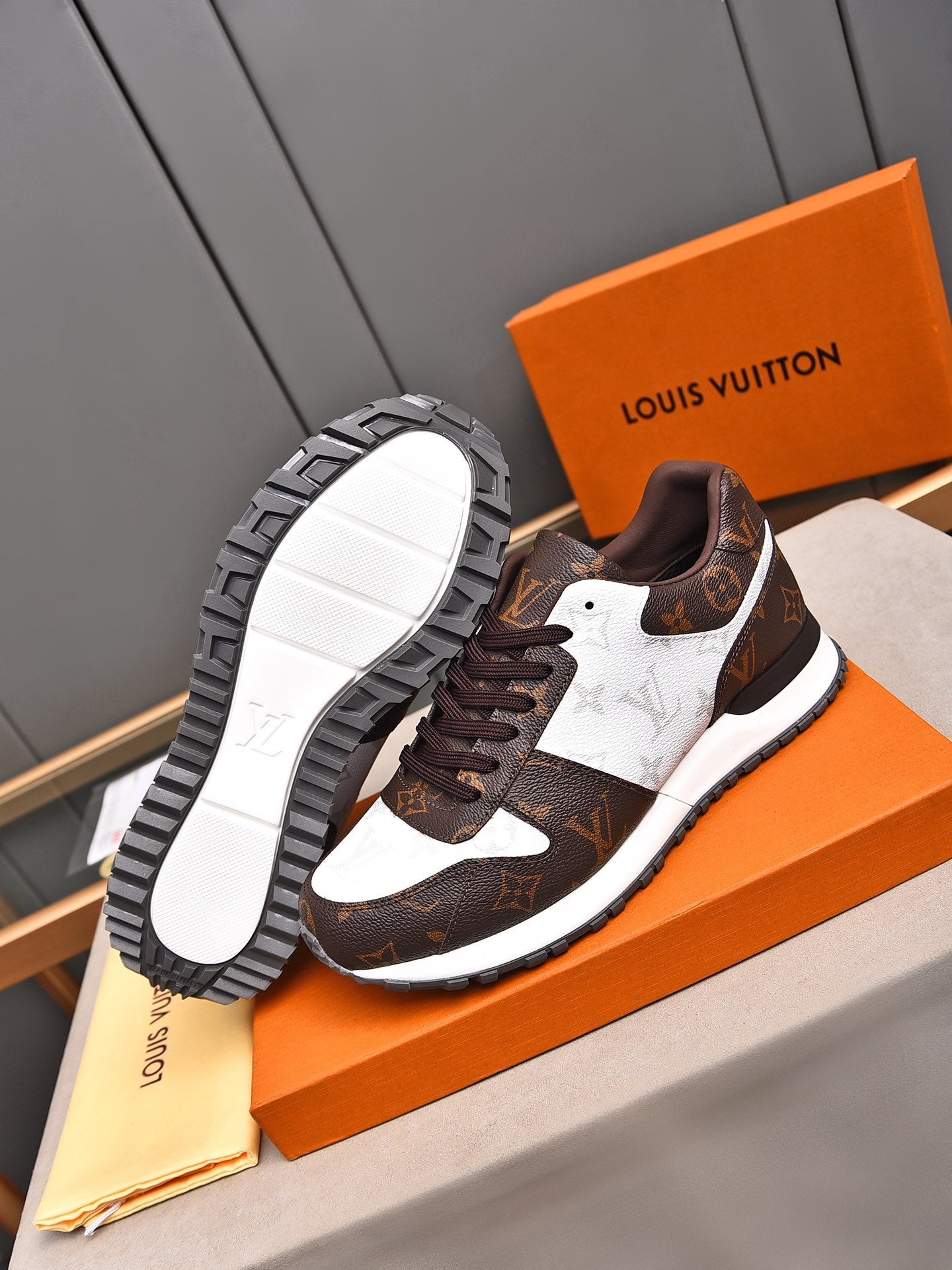 Lvv fashion printed rubber sole sports shoes 0725060604