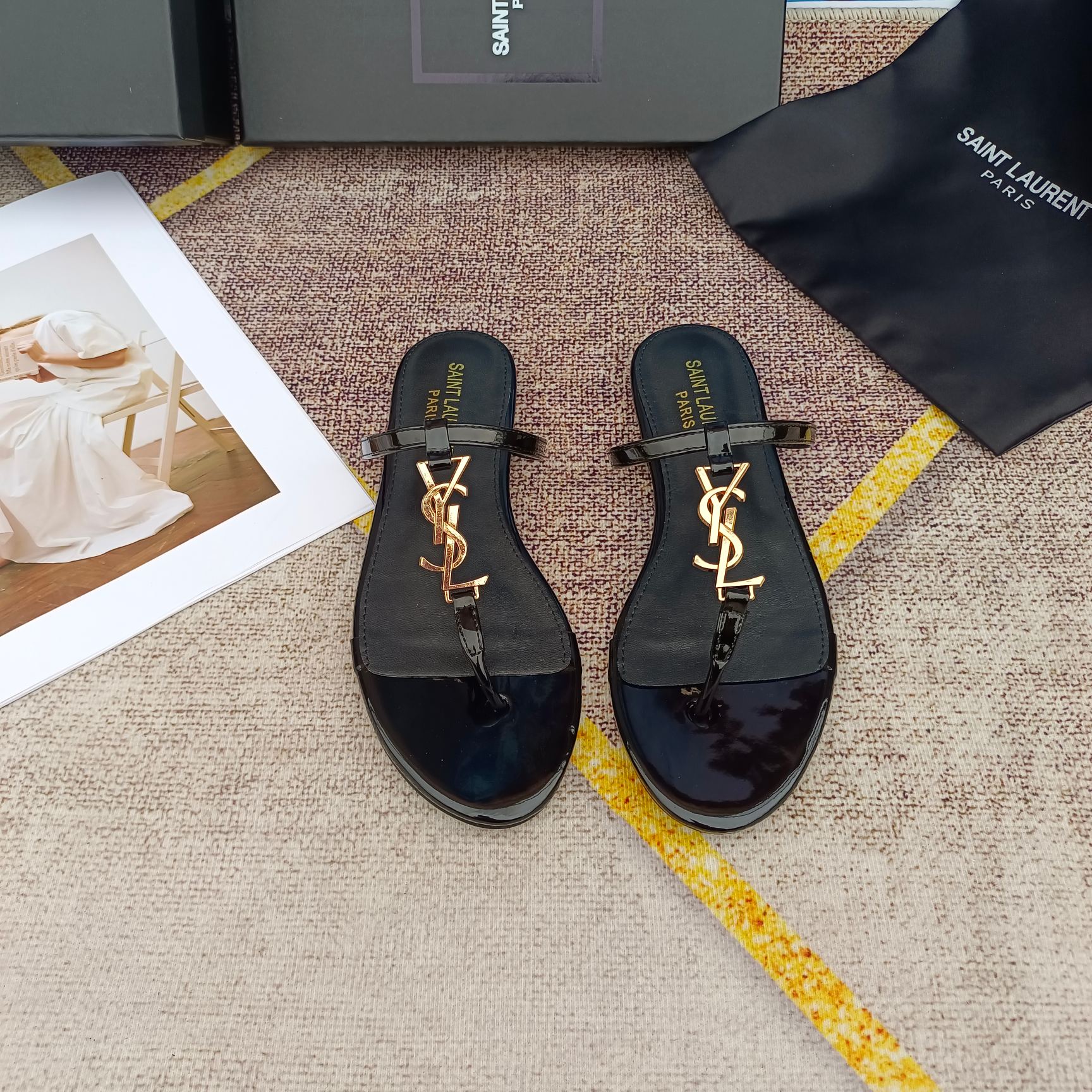 YS metal logo flat sandals 0724072401