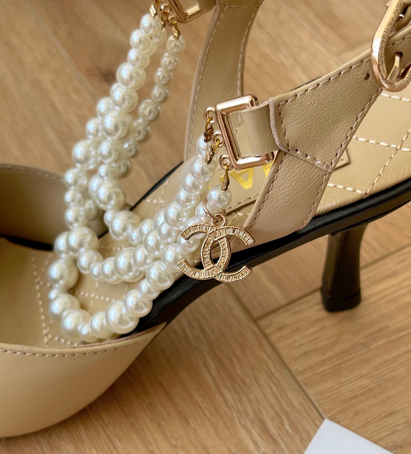 CNL Pointed pearl chain high heel sandals 1824070202