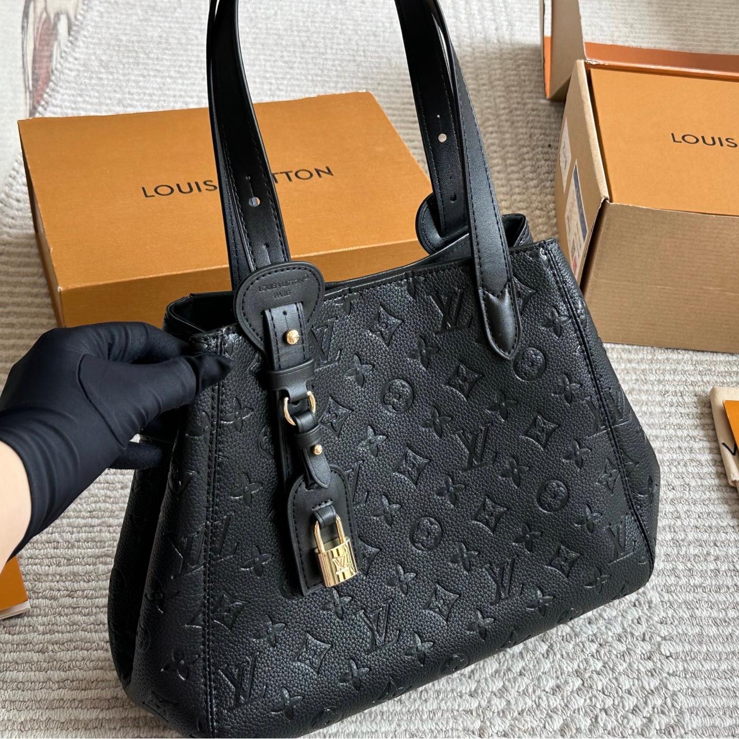 Lvv classic and fashionable printed Tote bag 0725091704