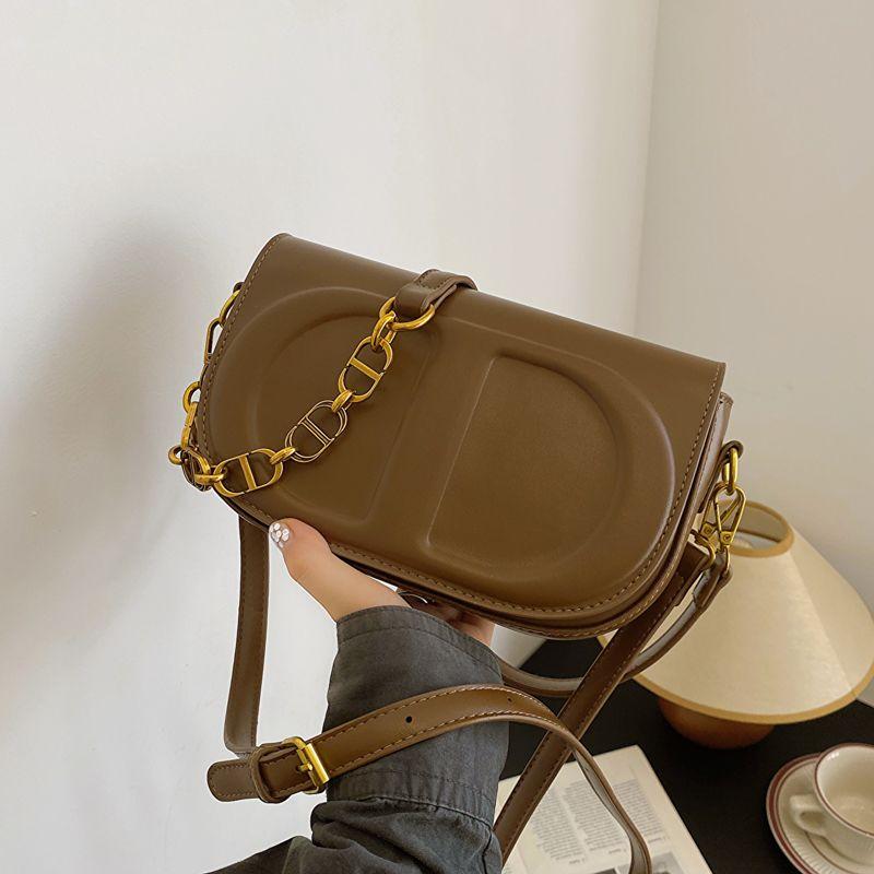 New Fashion Shoulder Crossbody Saddle Bag 1024070320