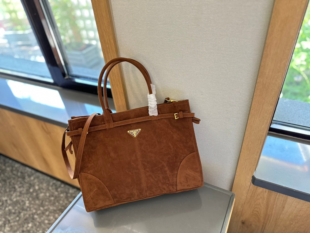 Prd waxed leather large capacity tote 0724082903