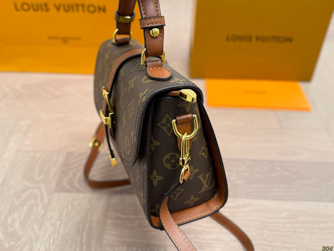 Lv Carry a crossbody bag 0725101402