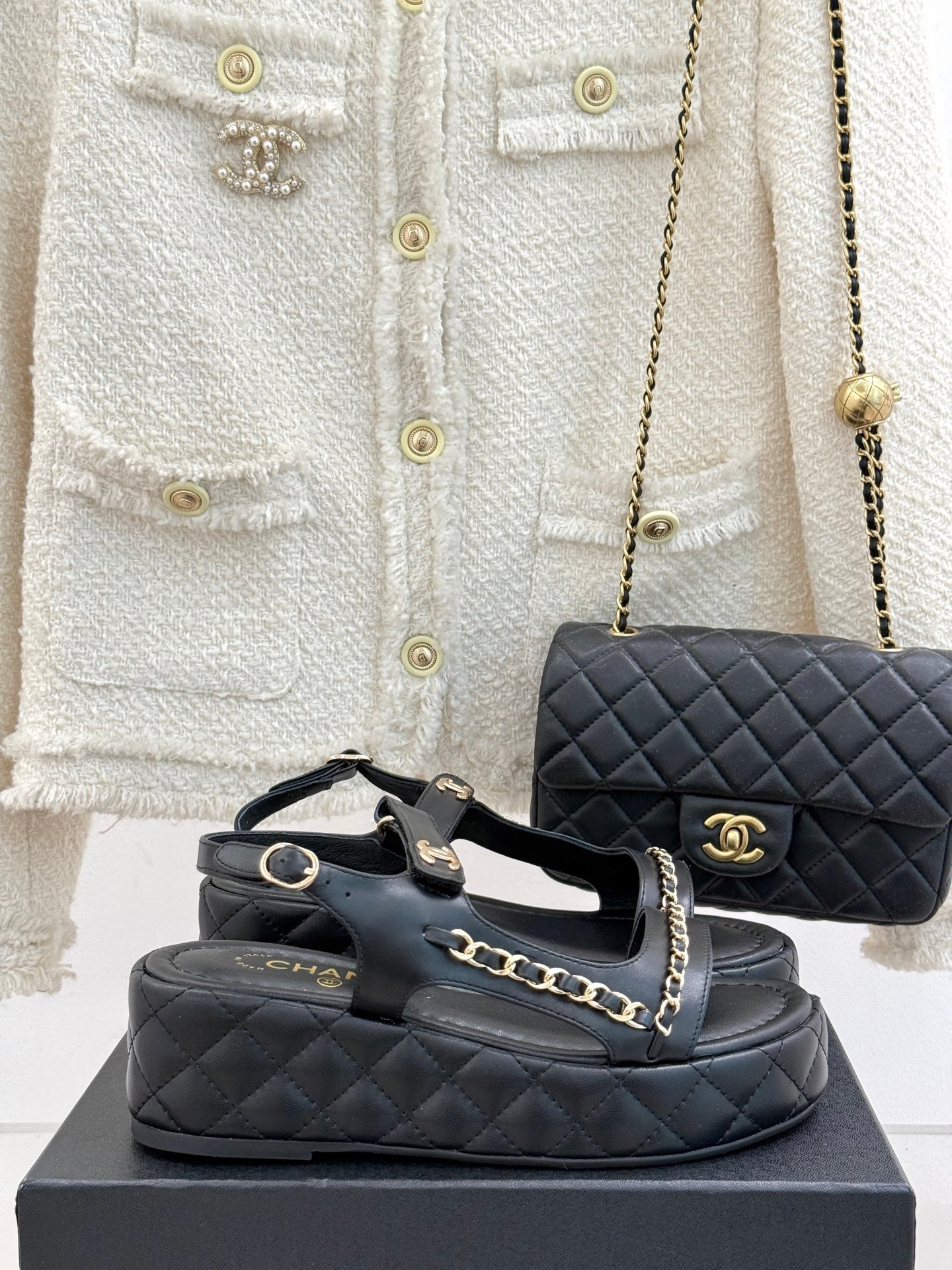 CNL Diamond chain thick-soled platform sandals 0725031110