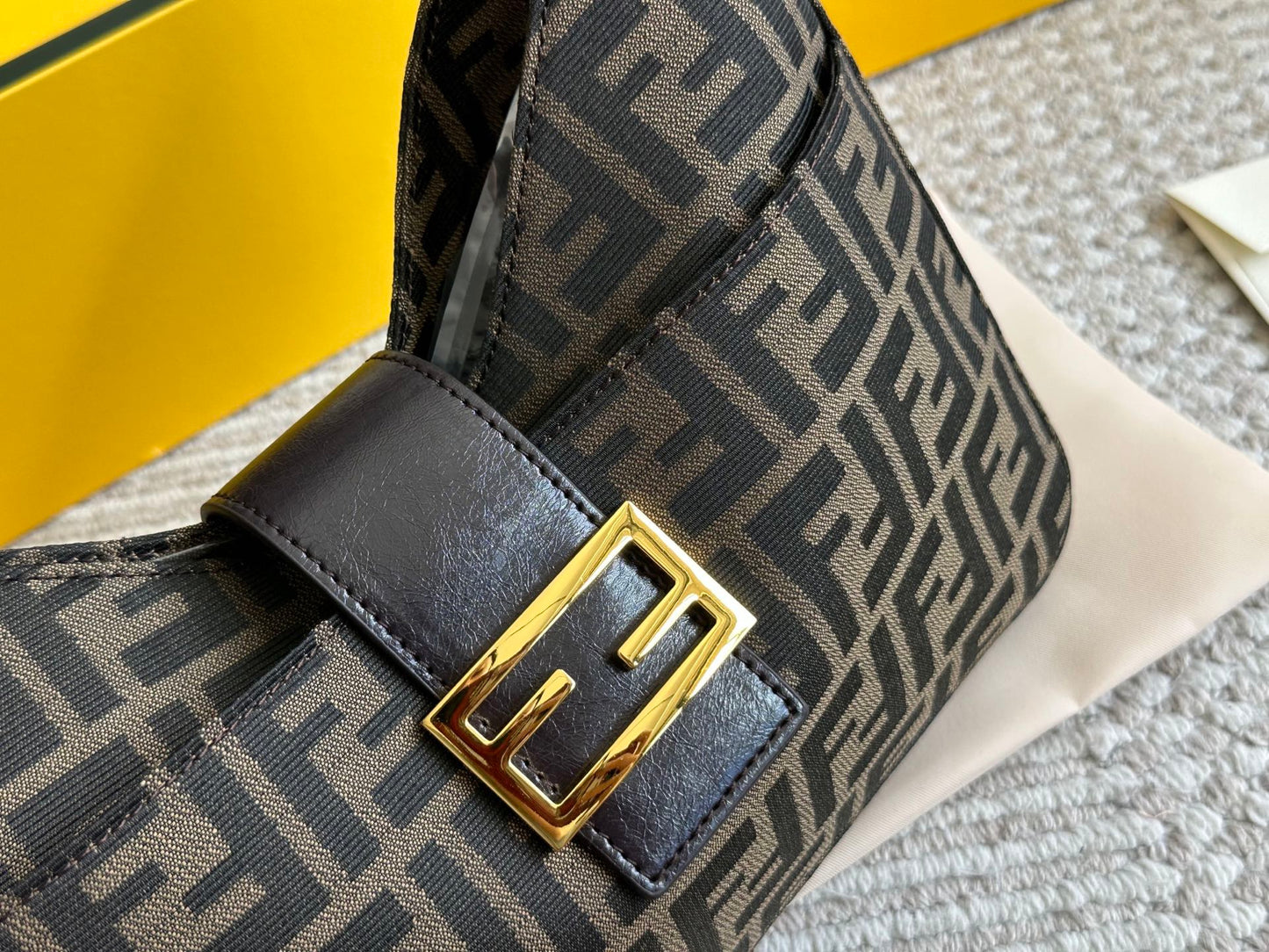 FD Fashionable single-shoulder Baguette Bag 0725090902