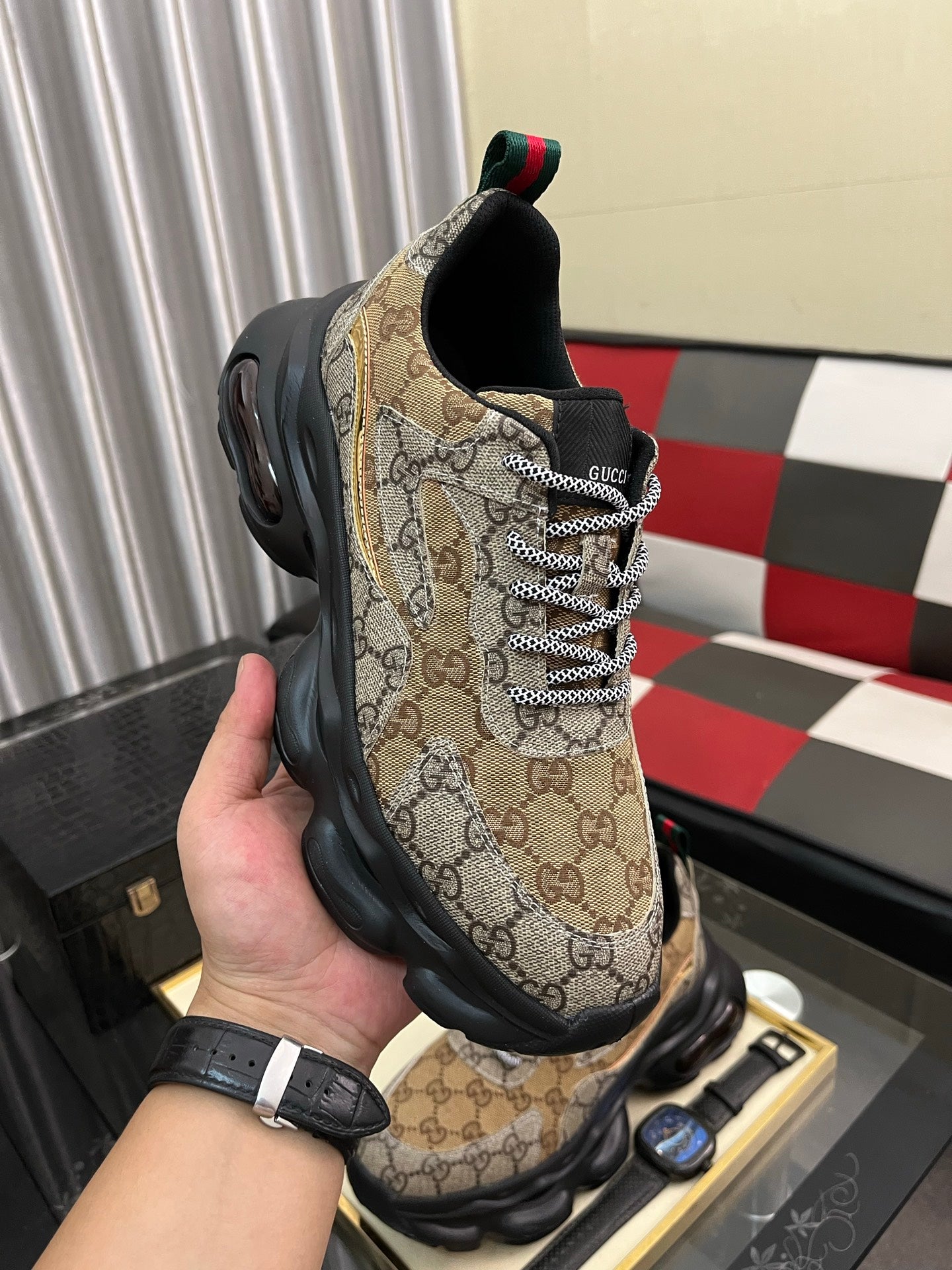 GG men's casual sneakers with print  0725102202