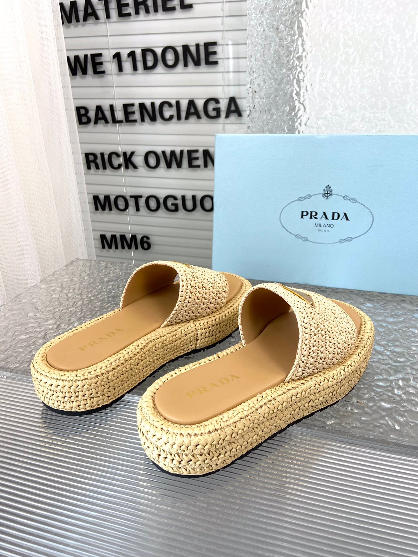 Spring and summer new style woven thick-soled triangle buckle strap slippers 0724032001