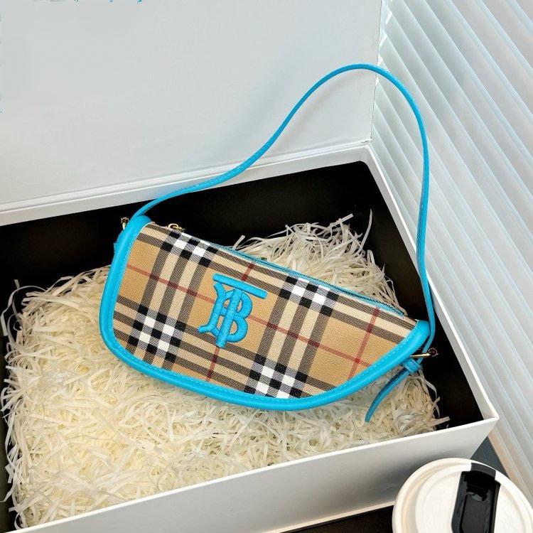 New Large Capacity Commuter Leisure All-match Shoulder Bag 1024070319