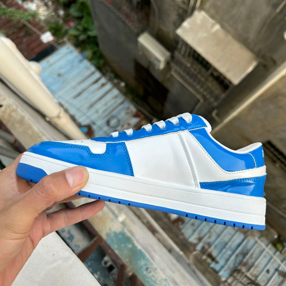 P New Women's Shoes Casual Shoes Triangle Buckle Lace-up Sneakers 1024060508