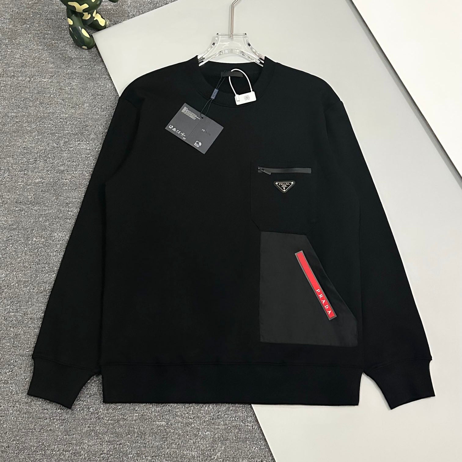 PR Unisex Nylon Pocket Sweatshirt 1824101601