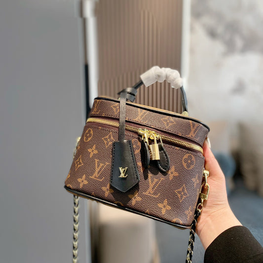 Presbyopia Retro Cosmetic Bag 031702