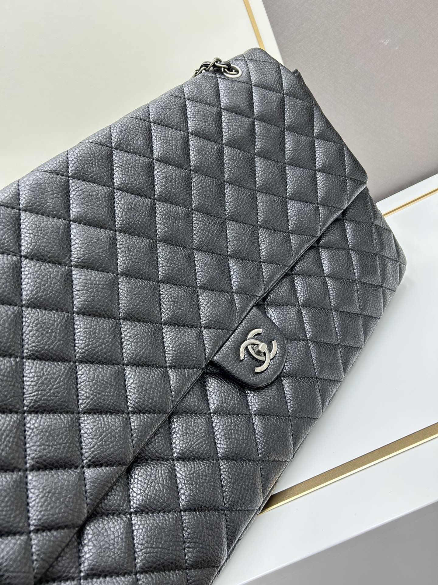 CNL CF oversized airport bag underarm bag 1824062403