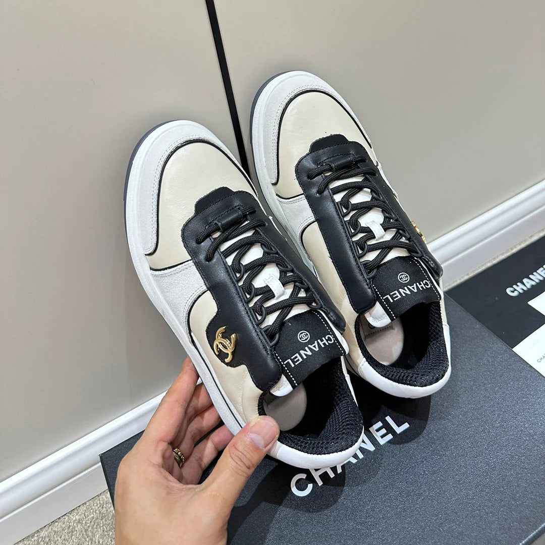 New fashion classic sports sneakers 1024020201