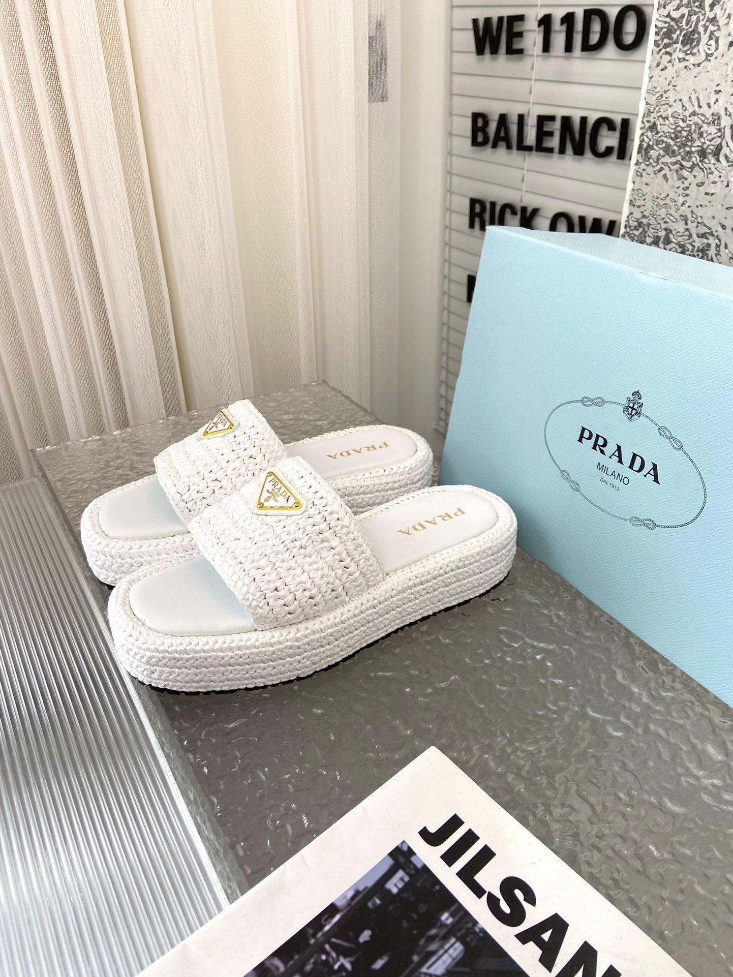 Spring and summer new style woven thick-soled triangle buckle strap slippers 0724032001