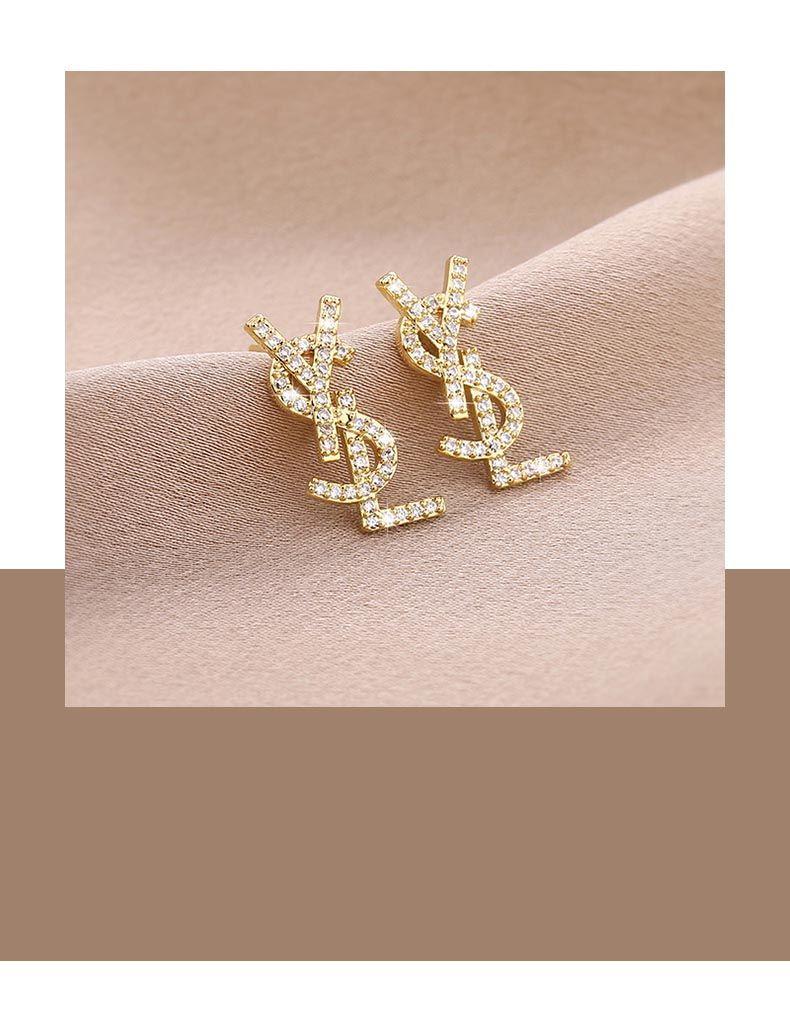 Women's New Fashionable Light Luxury Niche Fashionable Elegant Earrings