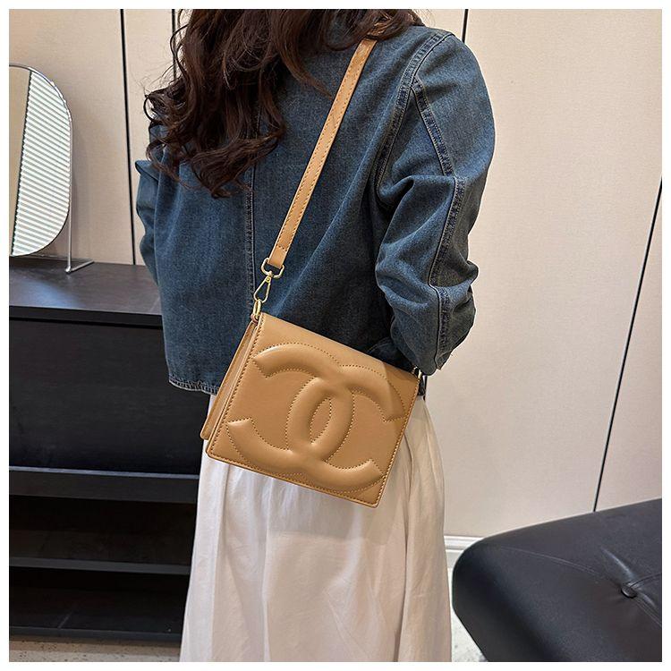 New Crossbody Bag Fashionable Small Square Bag Shoulder 1024071522