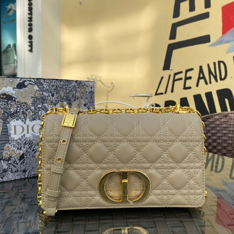 R Caro 5 colors XC16051001