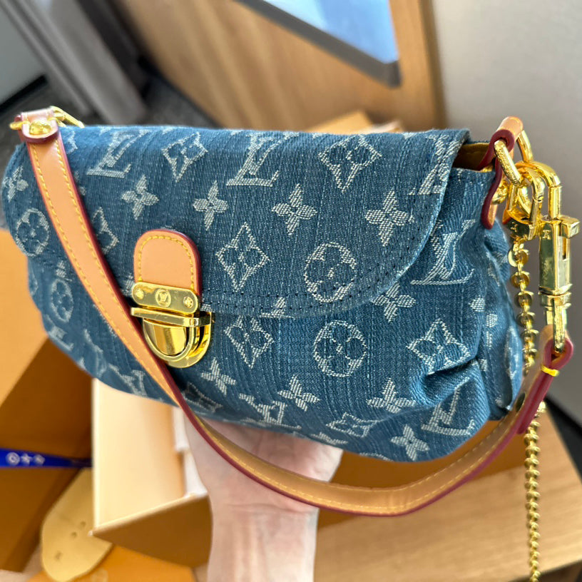 Denim chain armpit bag  1824042102