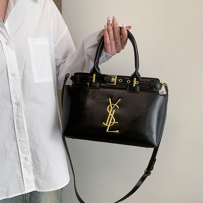 Elegant commuter crossbody bag 2025080814