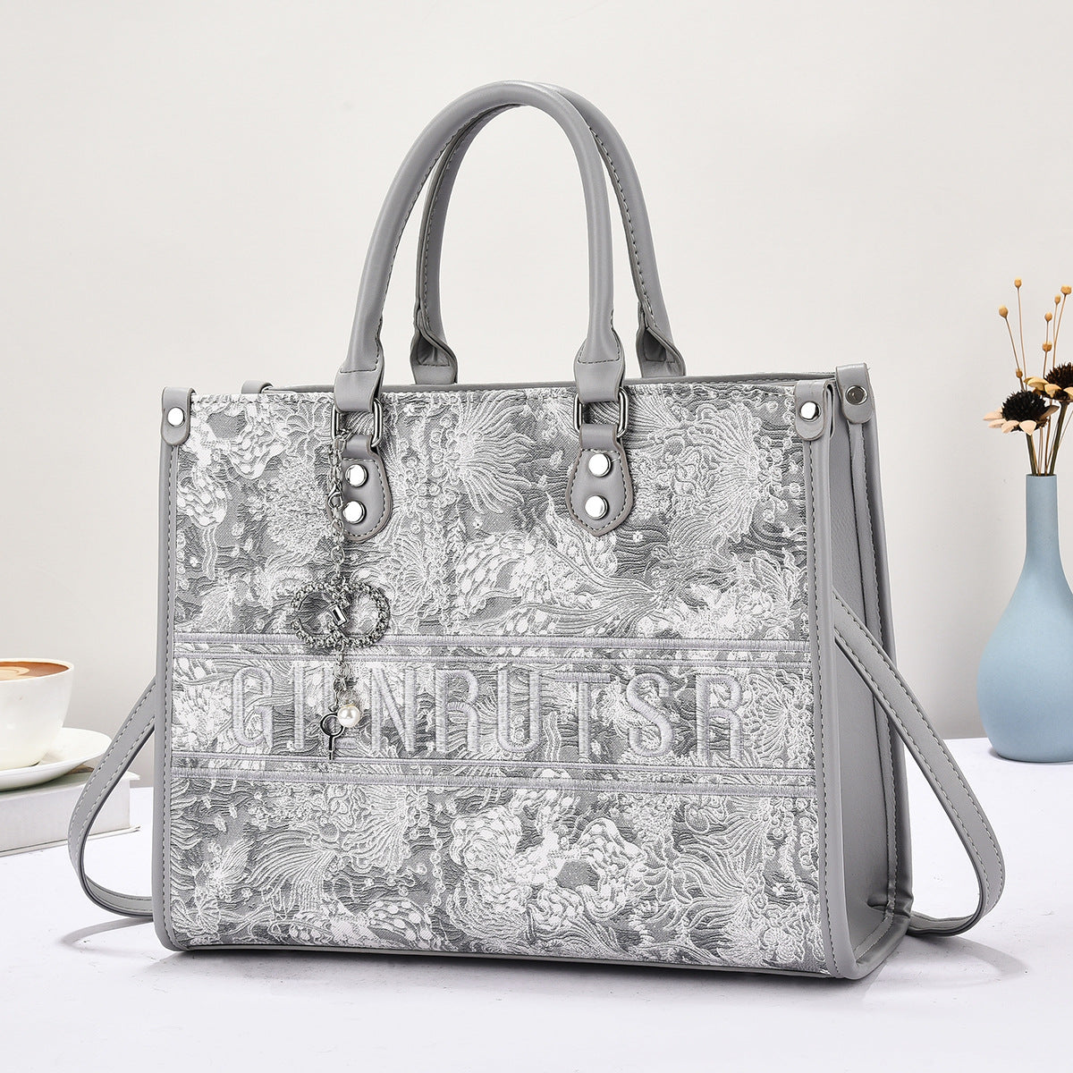 Chinese-style embroidered women's handbag 2025080809