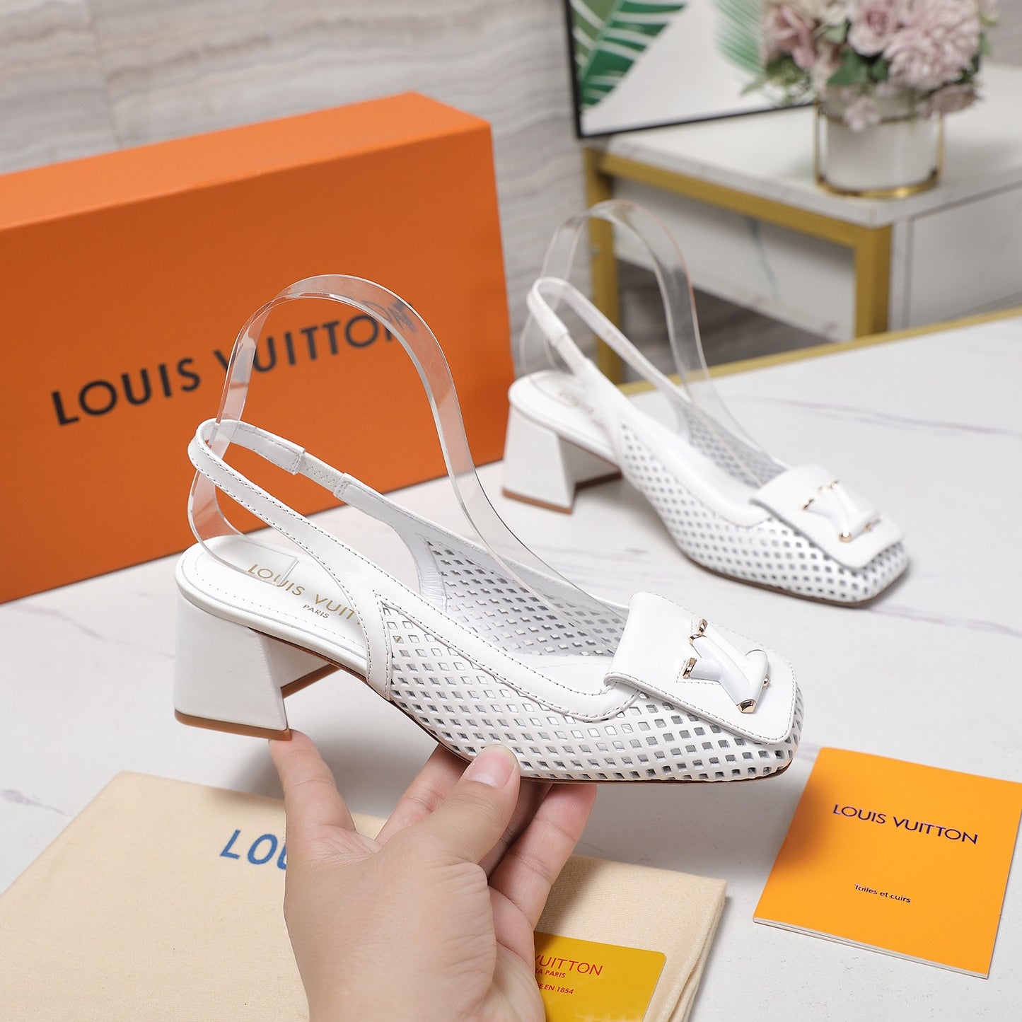 Lvv perforated sandals 0725102303