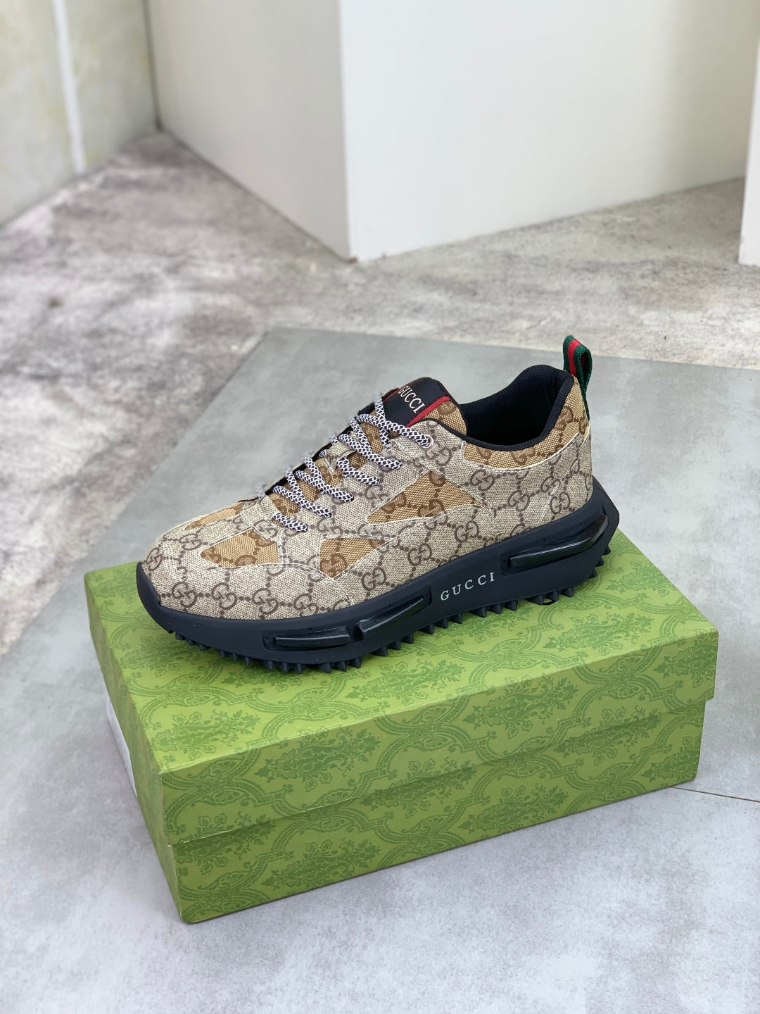 GG men's casual sneakers with print 0725062701