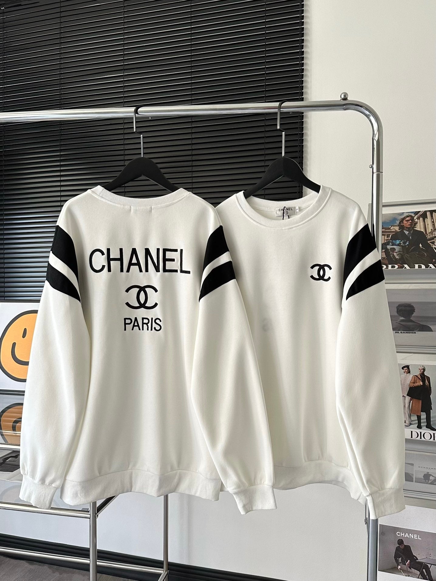 Black and white crew neck sweatshirt with front and back embroidery logo XC0823100906