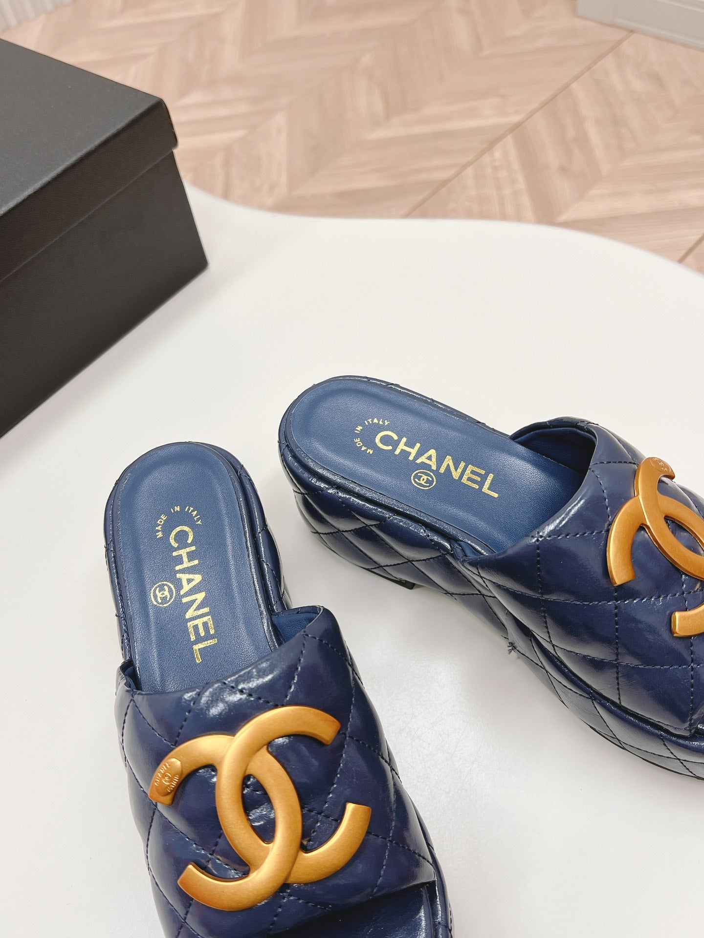 Chane1 top fashion thick-soled rhombus slippers 0724030812