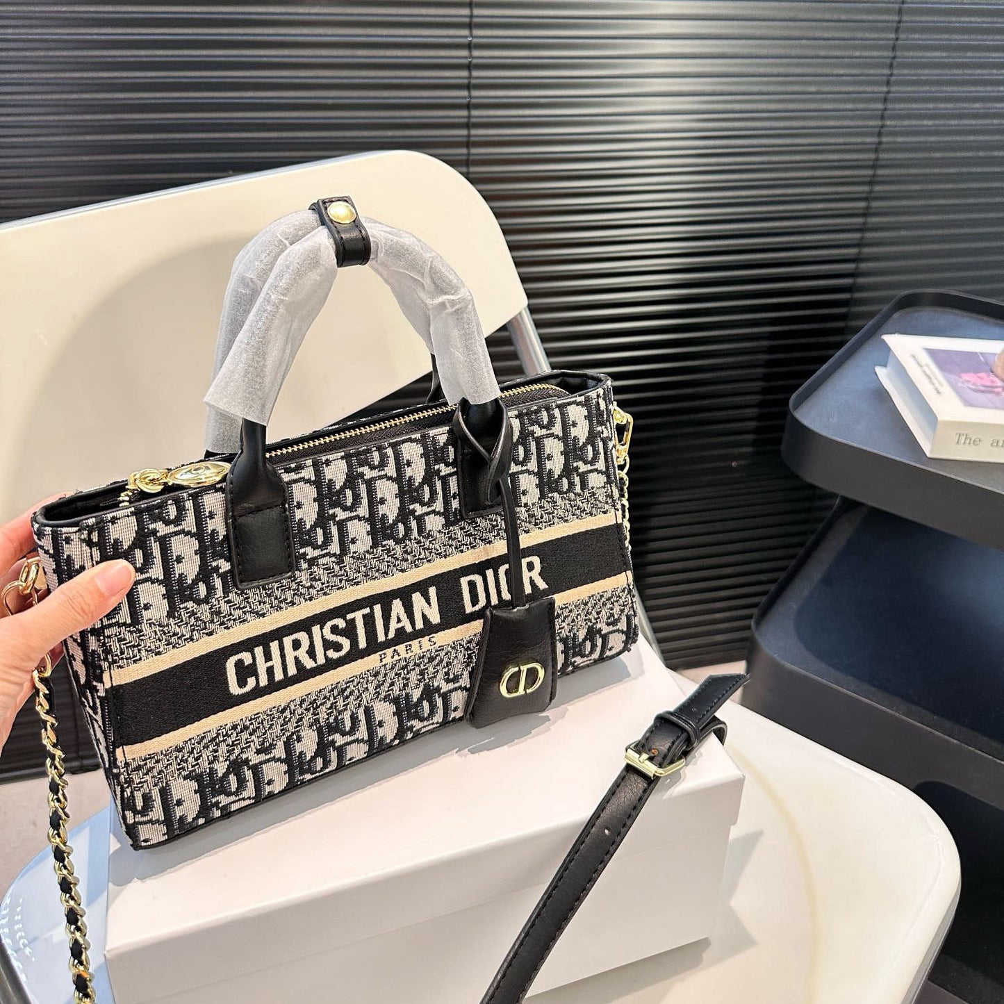 DIO New Size Tote Bag XC24092430