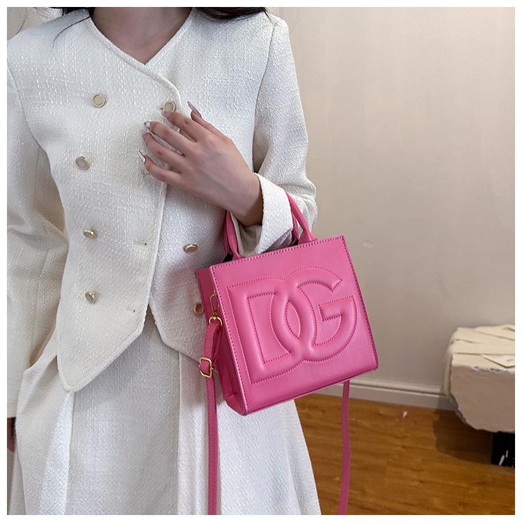 New Fashion Versatile Handbug 1023121903