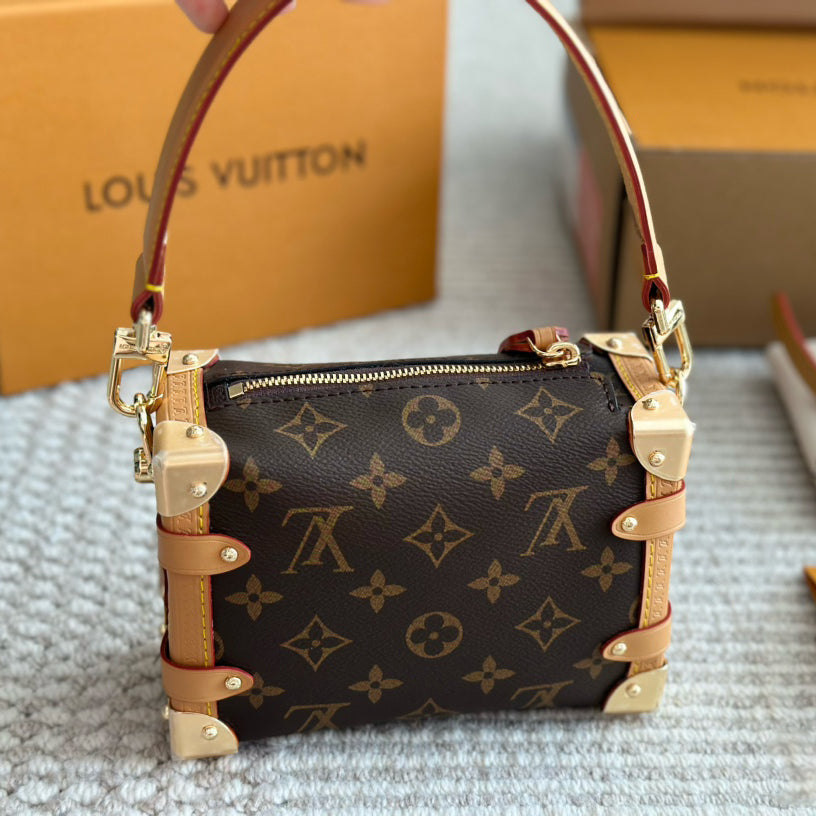 L side trunk mini bag 1824031902