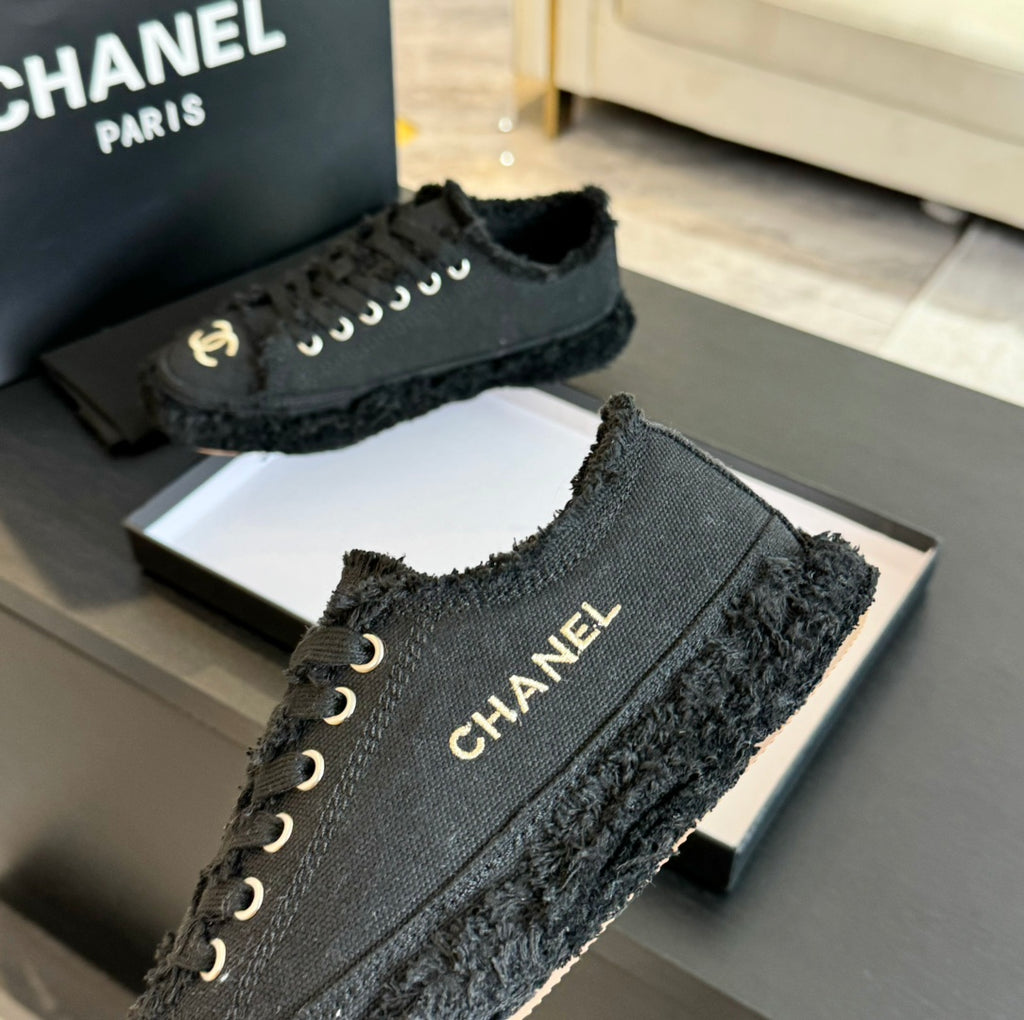 CNL Luxury Fashion Embroidered Tassel Casual Shoes Canvas Shoes 0725020803