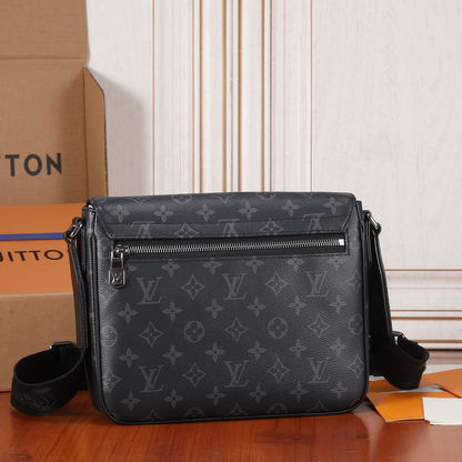 New fashion all-match one-shoulder diagonal high-end messenger bag