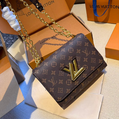 Fashion and versatile casual crossbody bag 1024011702