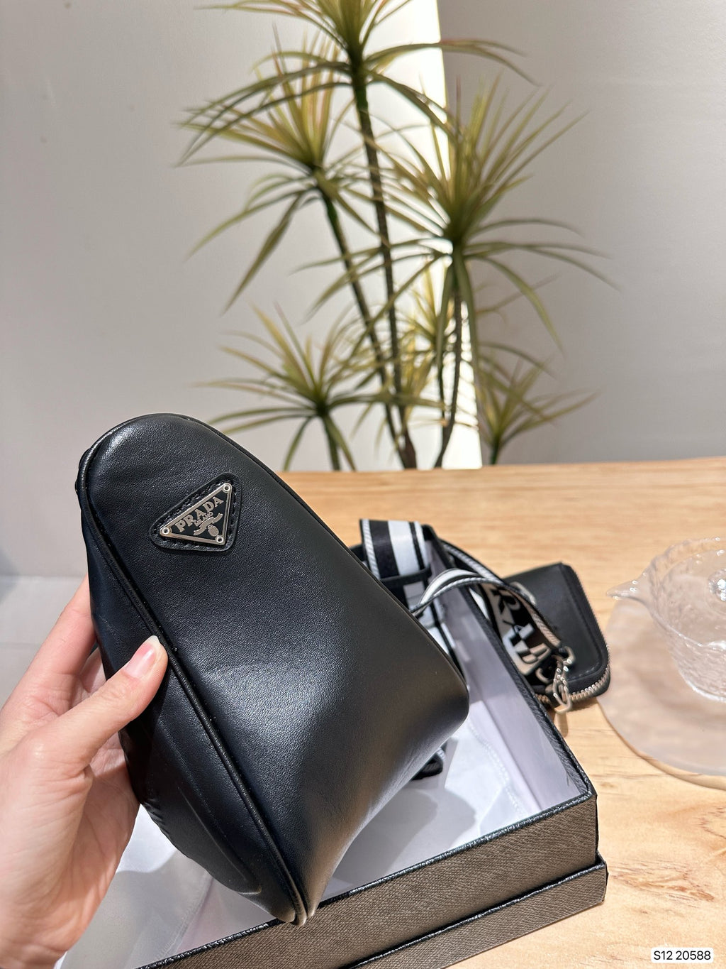 PRD fashion triangle bag 0724032002