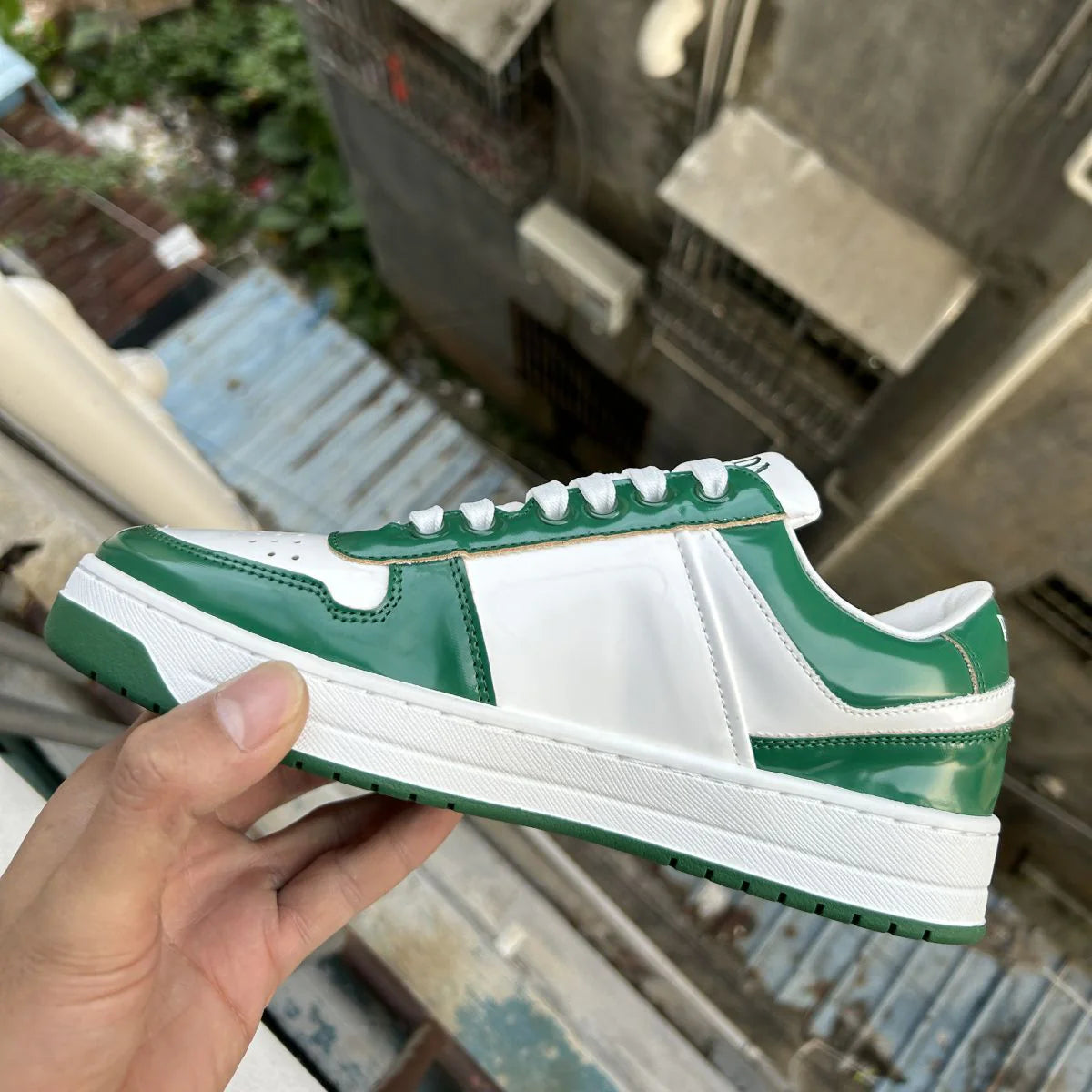 P New Women's Shoes Casual Shoes Triangle Buckle Lace-up Sneakers 1024060508