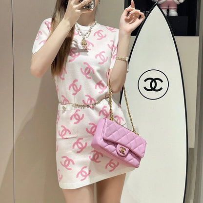 Fashion New Slim-fit Slim-fit Knitted Short-sleeved Dress 1024041621