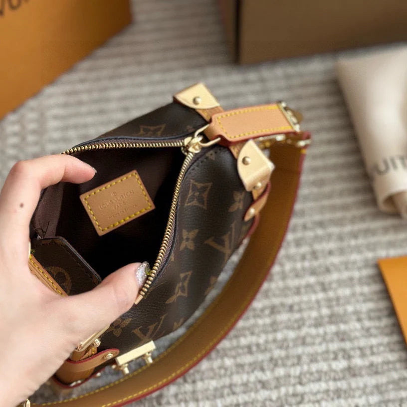 Soft Box Bag Crossbody 1925022403