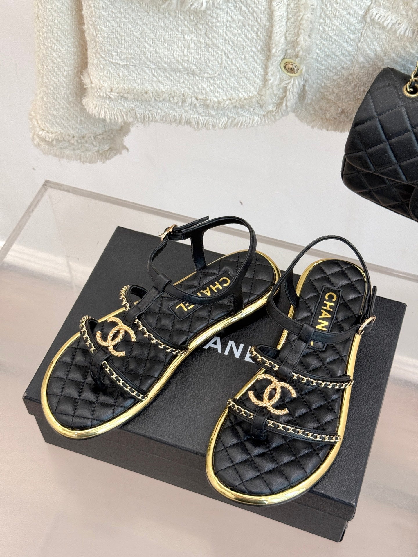 CNL flat chain double C sandals 0725042806