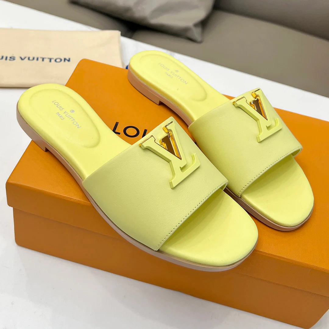 Fashion new wild ladies sand slippers 1024041101