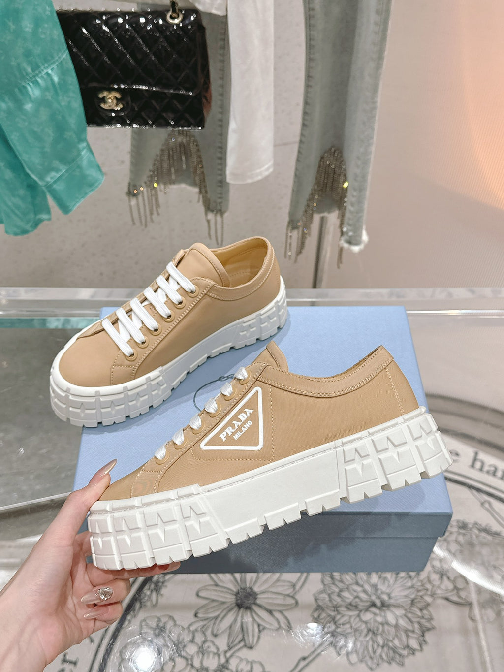 New fashionable and versatile thick-soled sneakers 1024013001