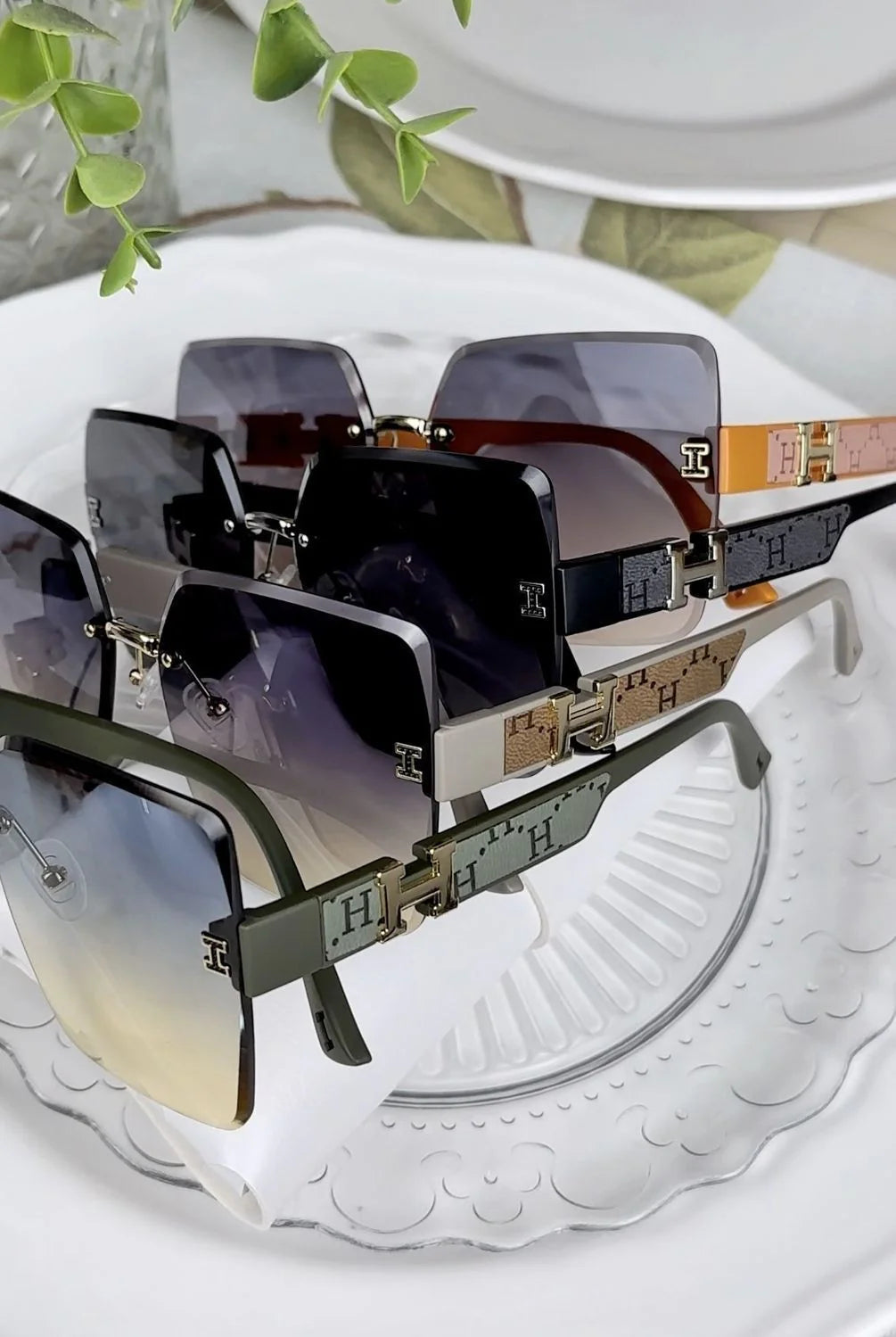 New Sunglasses Women's Frameless Anti-ultraviolet Gradient Two-color Sunglasses 1024062705