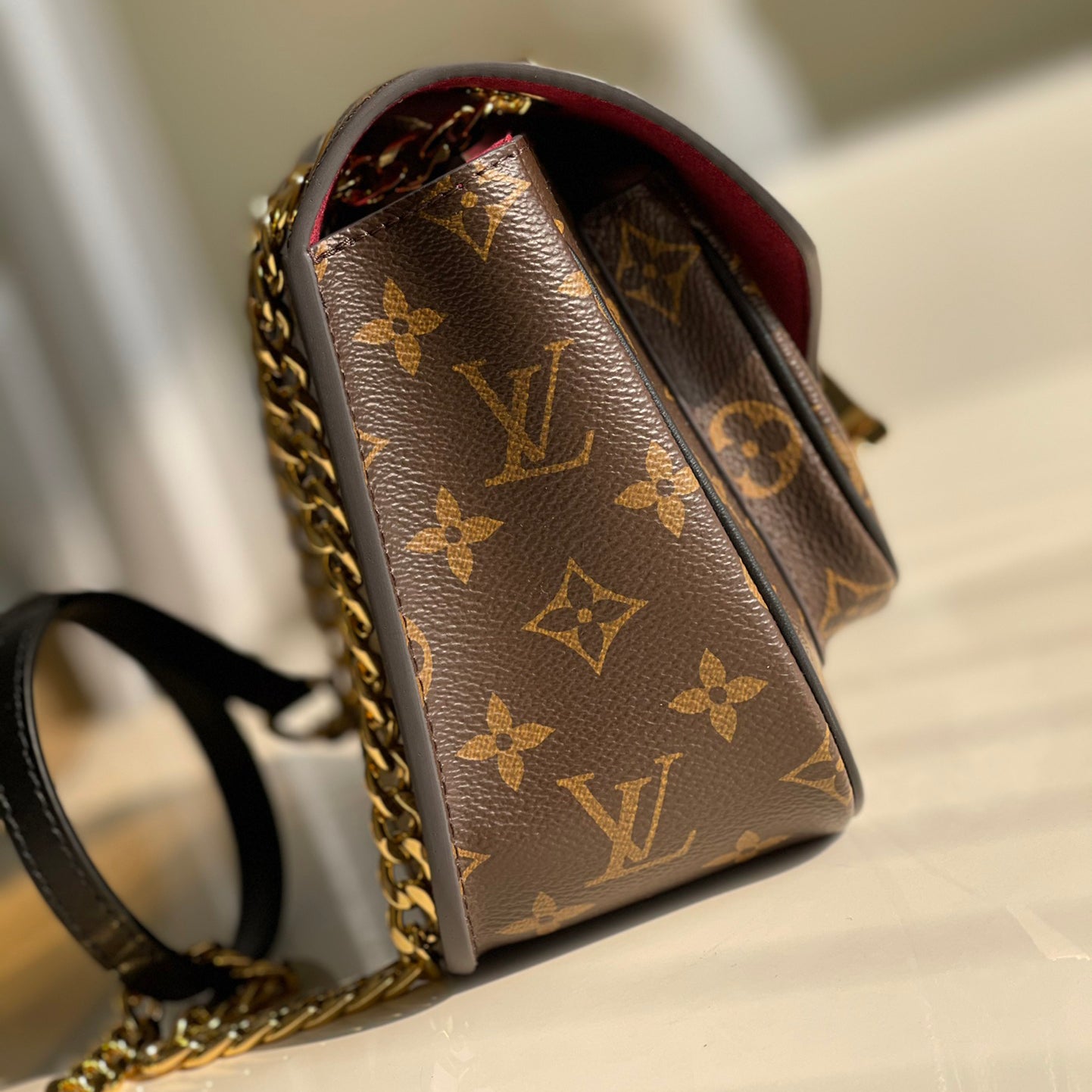 Ladies Fashion Luxury V Logo Tote Bag