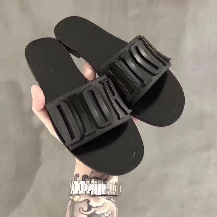 New top metal buckle sandals retro platform sandals and slippers fashion slippers