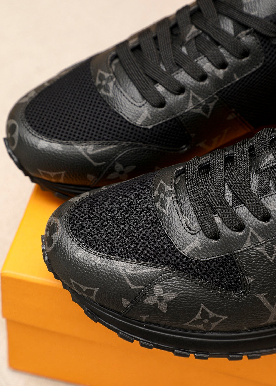 LVV top fashion printed breathable sneakers 0724112003