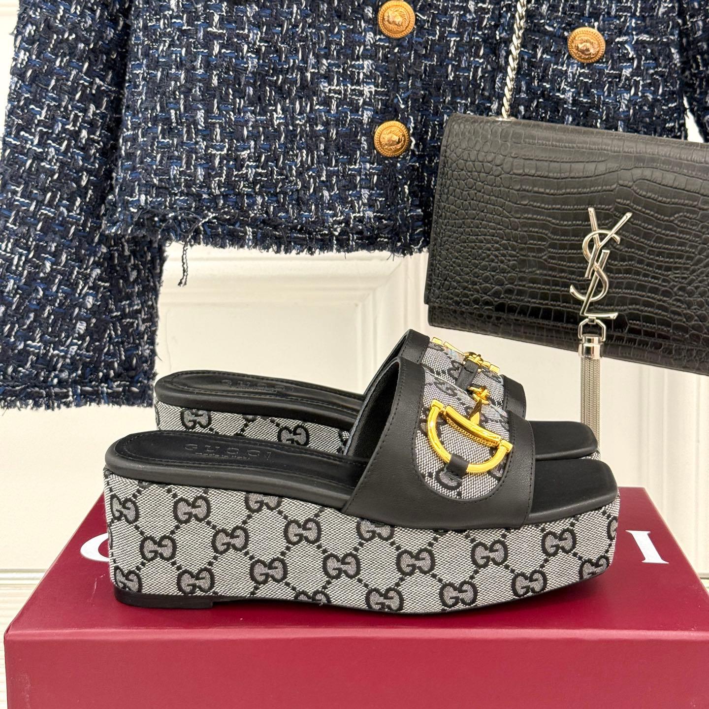 GG Thick-soled slippers with horse bit buckles 0725102402