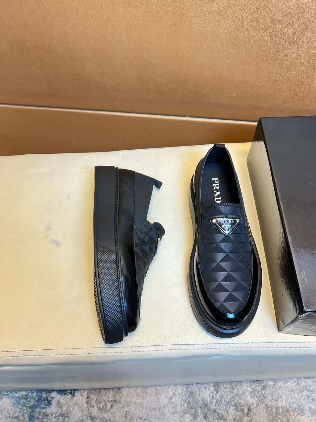 PRD triangle print slip-on sneakers 0724101405