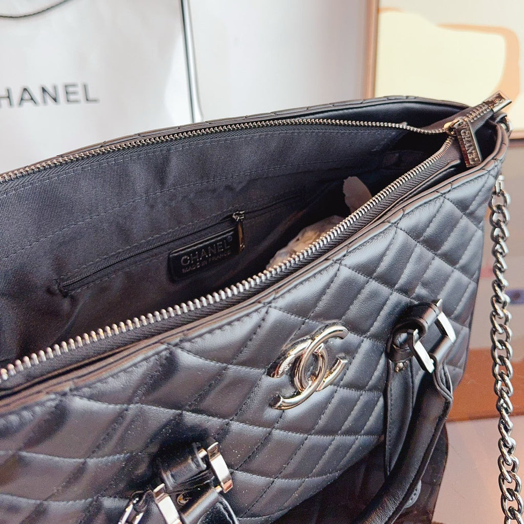 CHL Hobo Series Tote Bag XC24092530