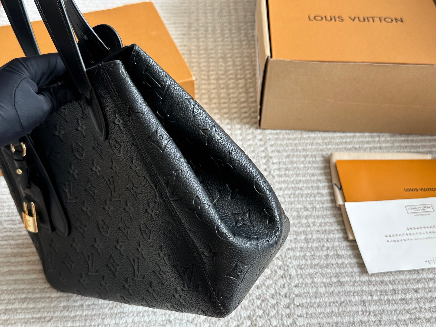 Lvv classic and fashionable printed Tote bag 0725091704