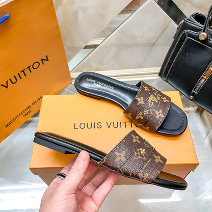 Flat bottom slippers 1824042405